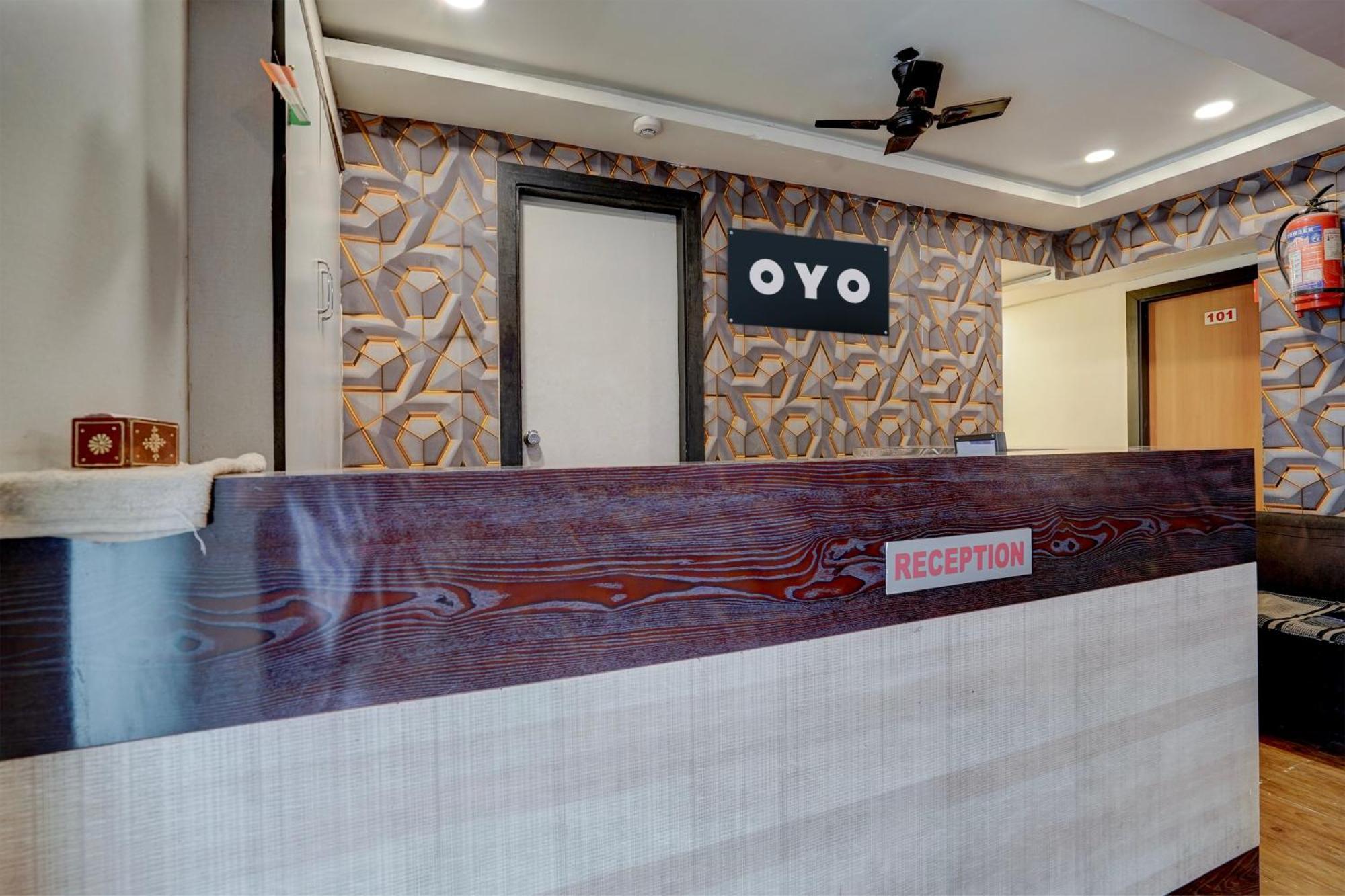 Hotel O Palak Palace Ahmadabad Zewnętrze zdjęcie